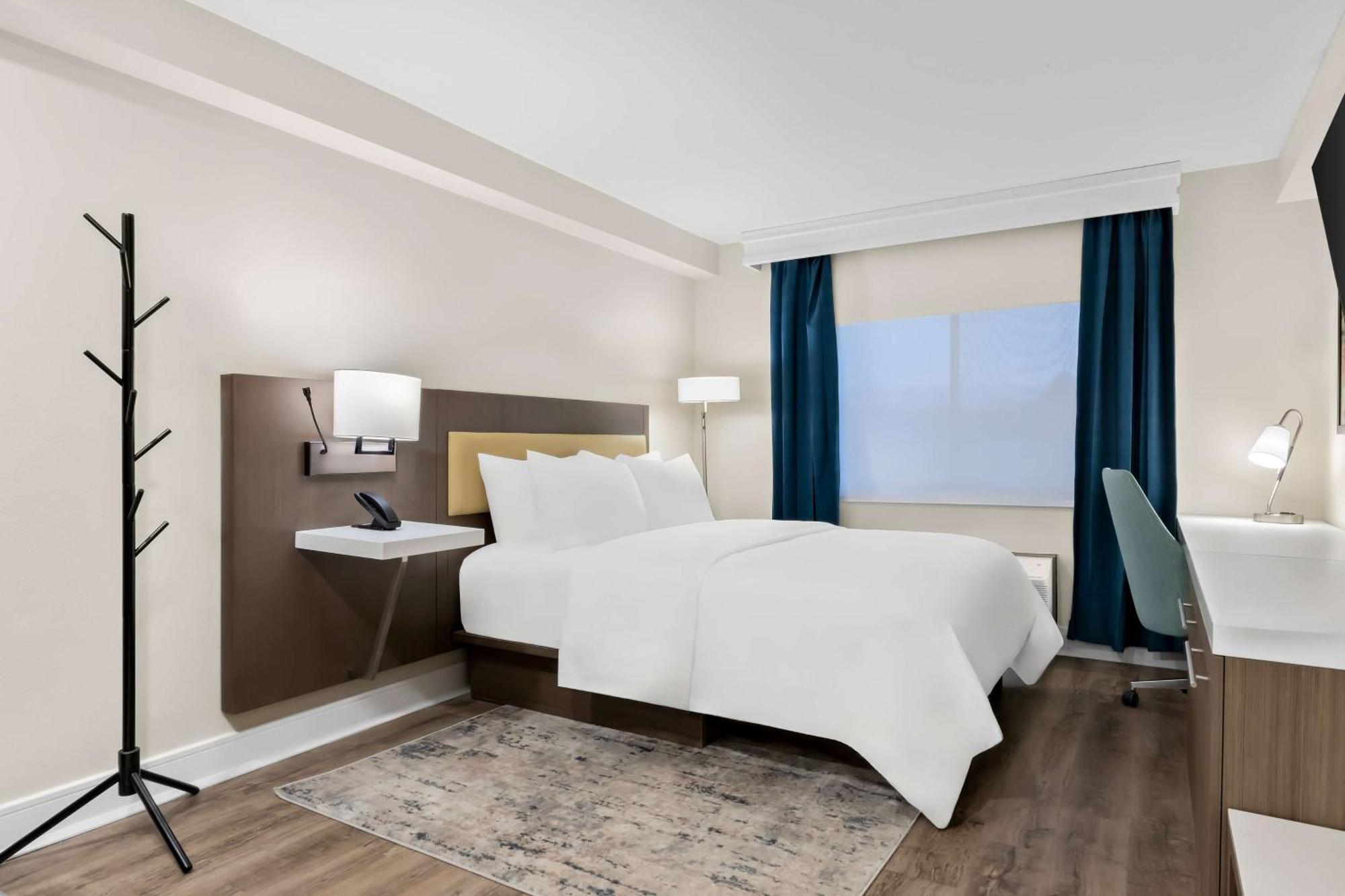 Latitude Suites Tinton Falls Eatontown - BW Premier Collection מראה חיצוני תמונה