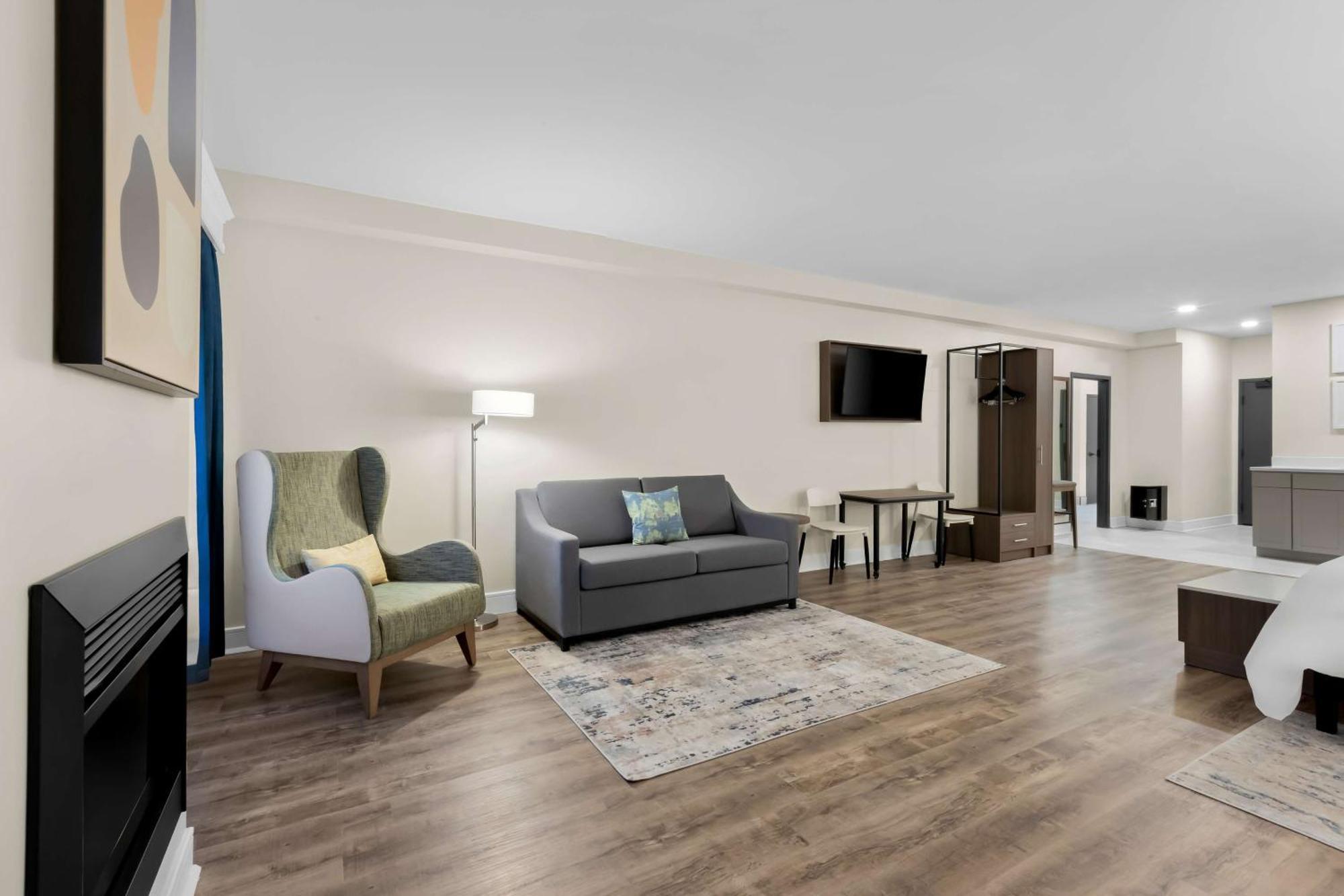 Latitude Suites Tinton Falls Eatontown - BW Premier Collection מראה חיצוני תמונה
