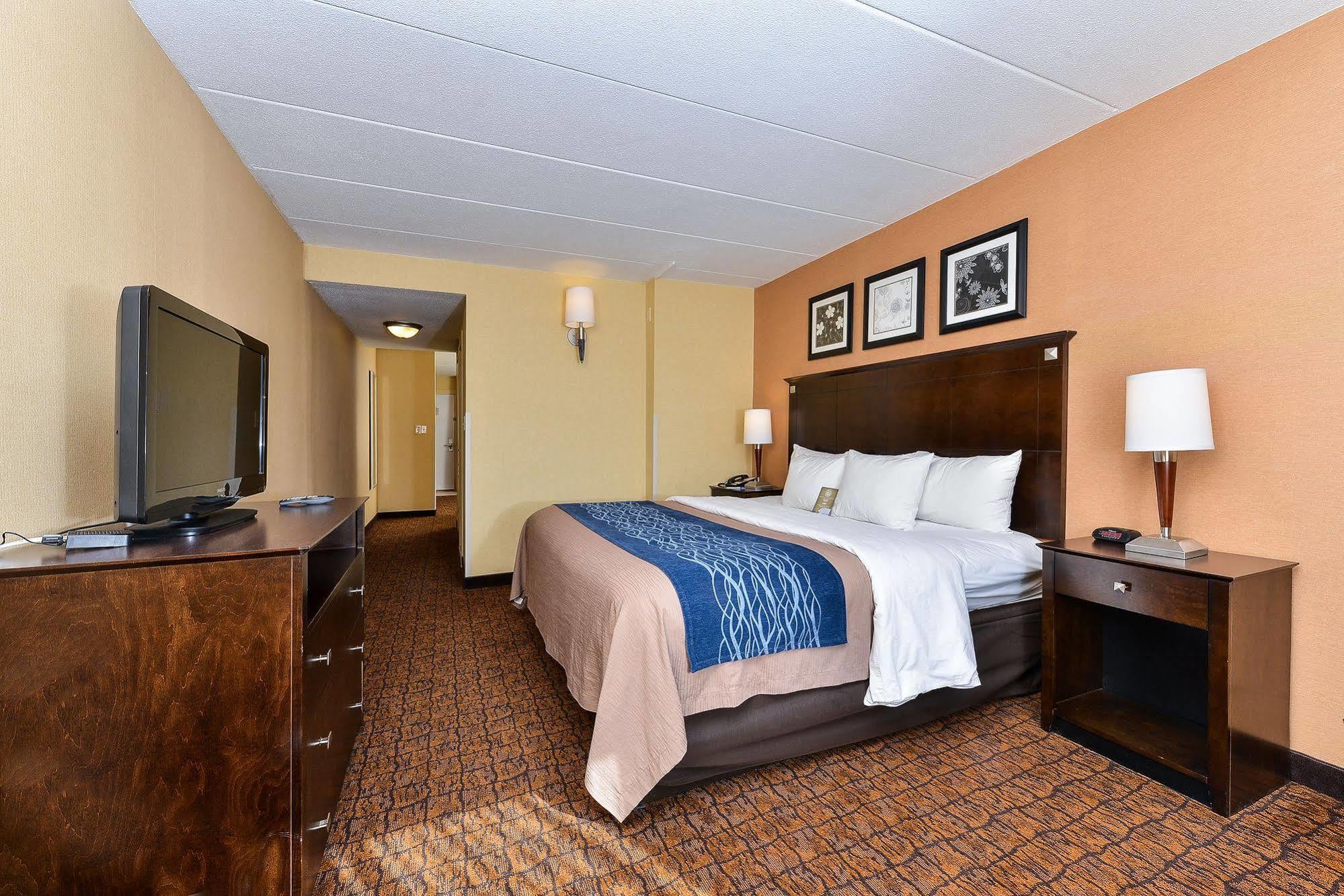 Latitude Suites Tinton Falls Eatontown - BW Premier Collection מראה חיצוני תמונה