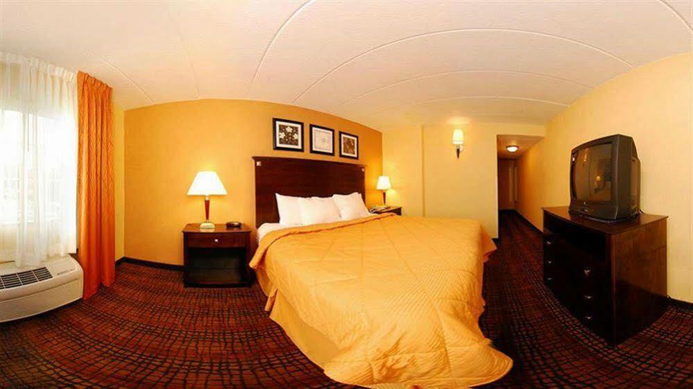 Latitude Suites Tinton Falls Eatontown - BW Premier Collection מראה חיצוני תמונה